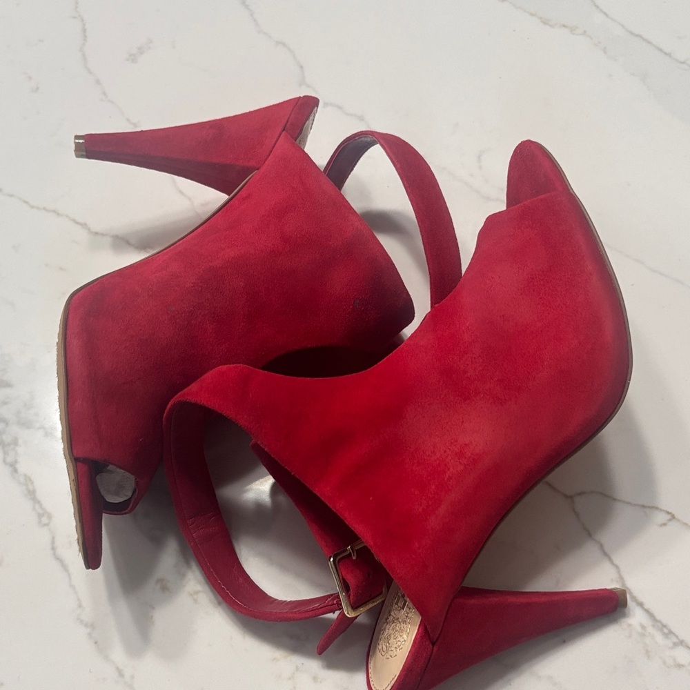 Elegant Red Suede Peep-Toe Heels - Picture 12 of 17